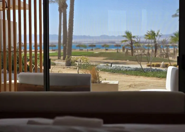 בית נופש Modern Minimalist & Pool Side Somabay הורגהדה