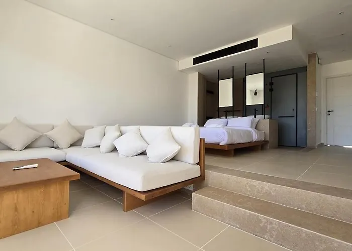 Modern Minimalist & Pool Side Somabay בית נופש הורגהדה