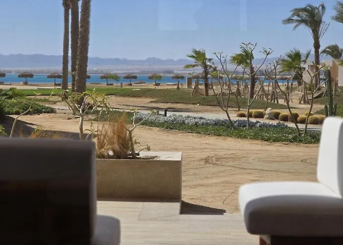 Modern Minimalist & Pool Side Somabay * הורגהדה
