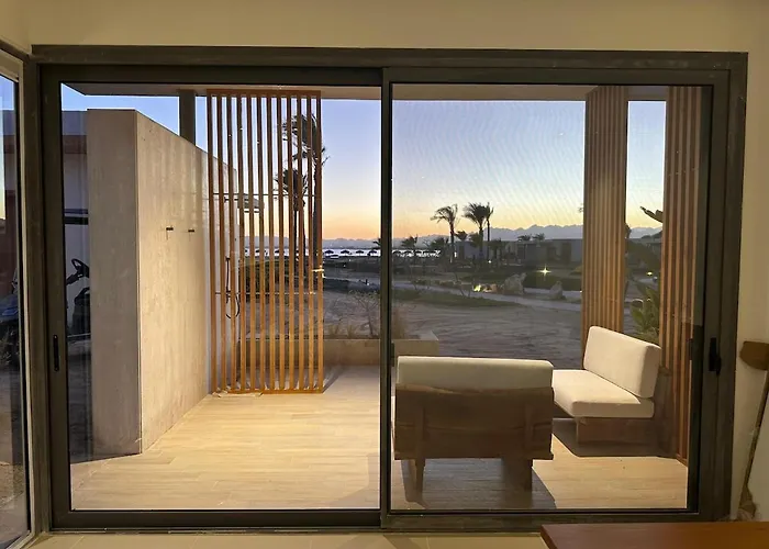 בית נופש Modern Minimalist & Pool Side Somabay הורגהדה
